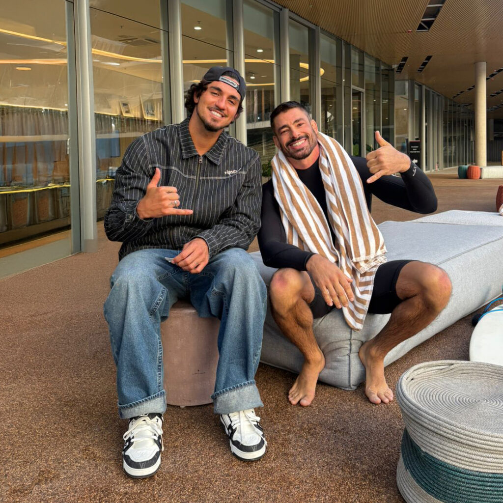 Gabriel Medina e Cauã Reymond