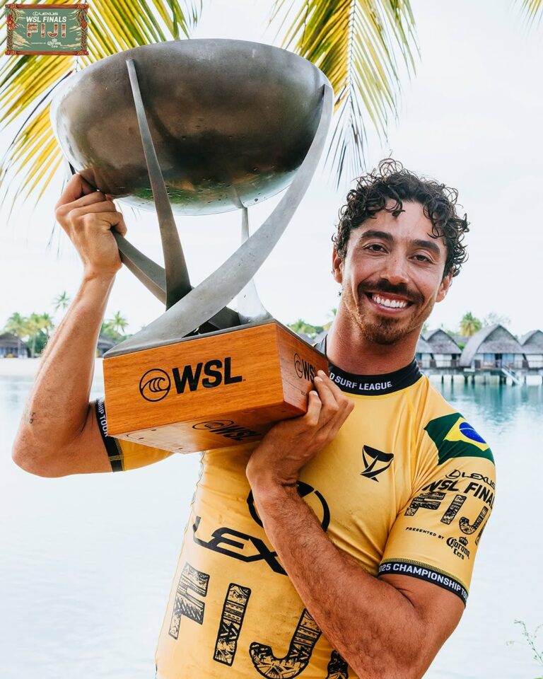 O que você precisa saber sobre Yago Dora, campeão mundial de surfe
