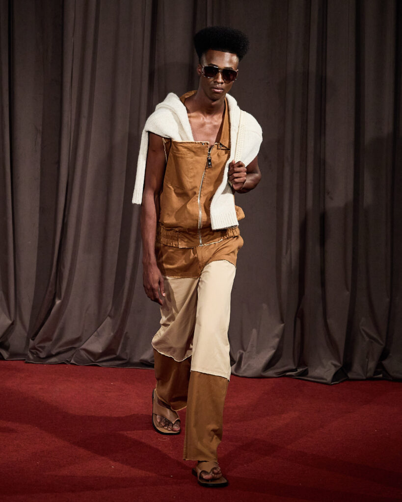 Misci apresenta curvas geométricas de Isay Weinfeld em nova coleção